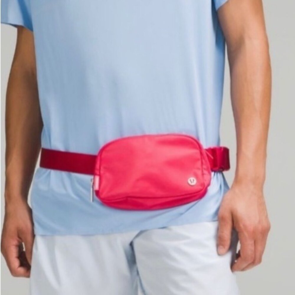 NW0T ❤️ Lululemon Cherry Mist Red Everywhere Belt Bag 1 L - Picture 8 of 9